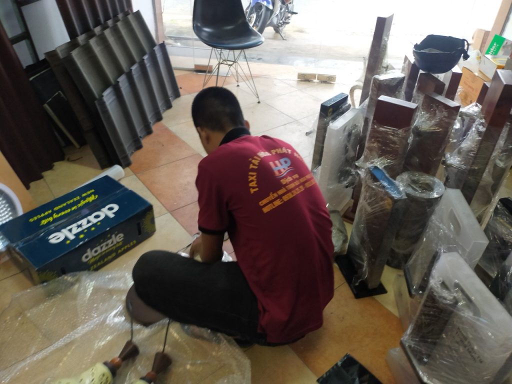 Ngoài dịch vụ tháo lắp giường tủ chúng tôi còn có rất nhiều các dịch vụ khác đáp ứng mọi nhu cầu của quý khách. Ngoài dịch vụ tháo lắp giường tủ chúng tôi còn có rất nhiều các dịch vụ khác đáp ứng mọi nhu cầu của quý khách.